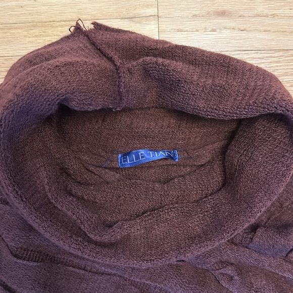 Cowl neck sweater poncho - Picture 3 of 6